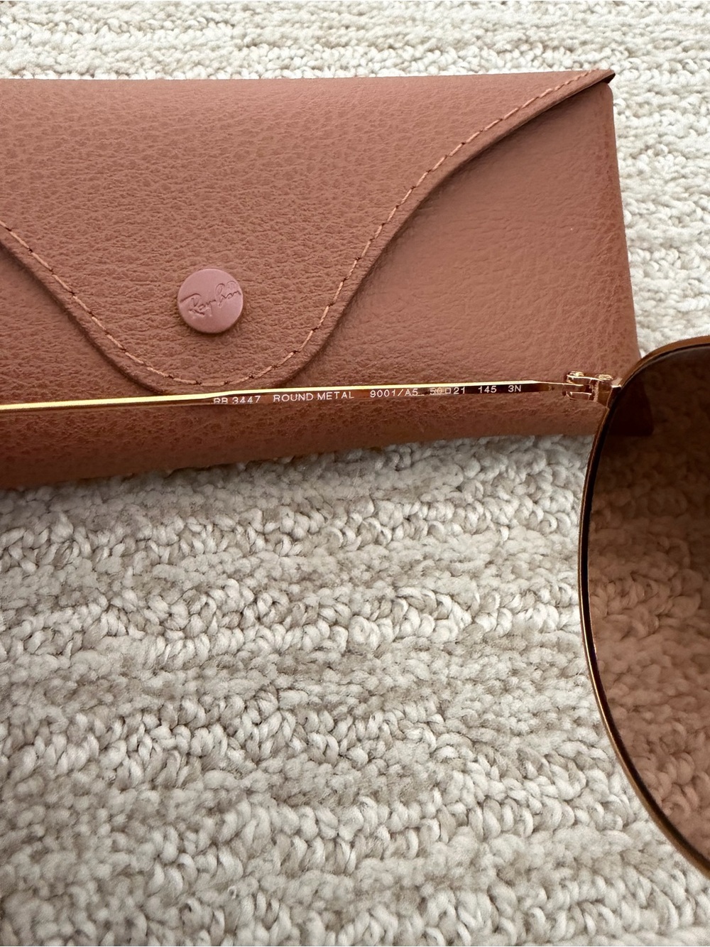 Ray-Ban RB3447 Round Metal Gold Brown Gradient Sunglasses Worn Once + Case - Picture 3 of 4